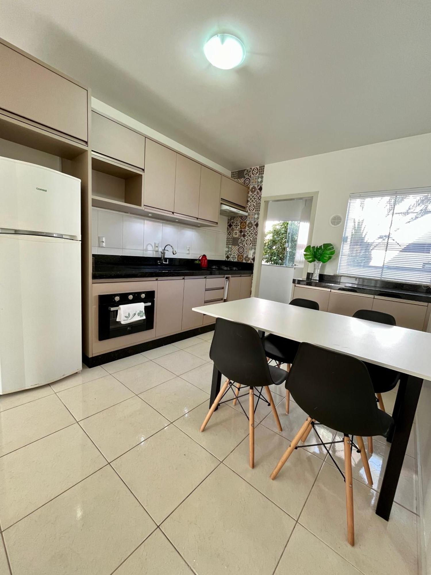 Ape Aconchego Apartment บรุสเก ภายนอก รูปภาพ